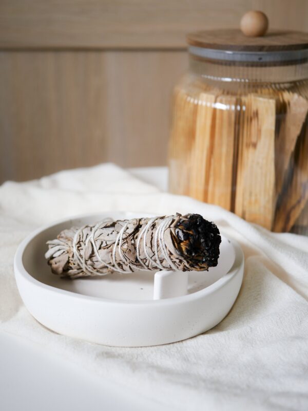 Podstawka pod Palo Santo i szałwię- biała